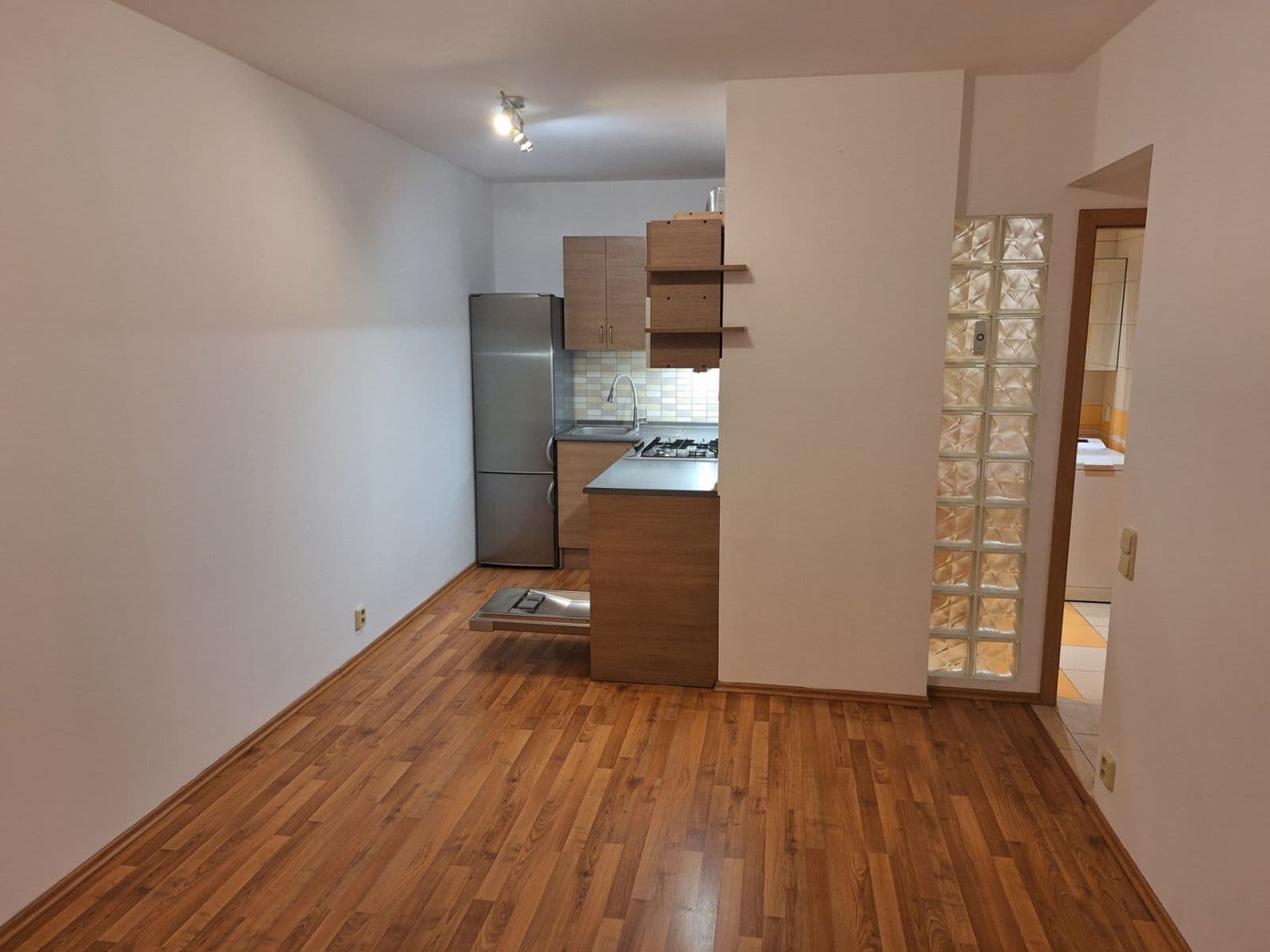 Prenájom bytu 2-izbový 42 m², Přímětická, Praha, Praha Prenájom bytu 2-izbový 42 m², Přímětická, Praha, Praha