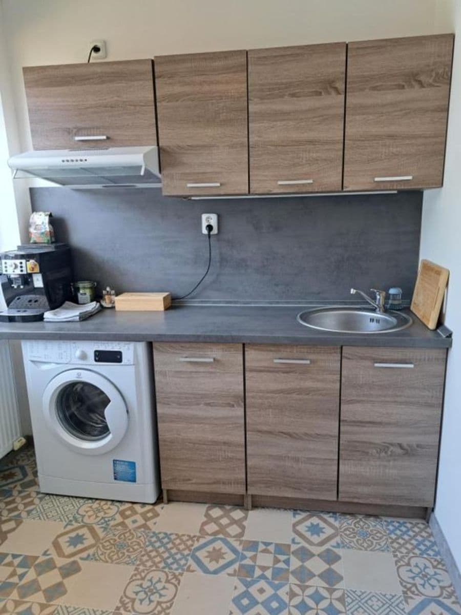Predaj bytu 1-izbový 31 m², Táborská, Liberec, Liberecký kraj Predaj bytu 1-izbový 31 m², Táborská, Liberec, Liberecký kraj