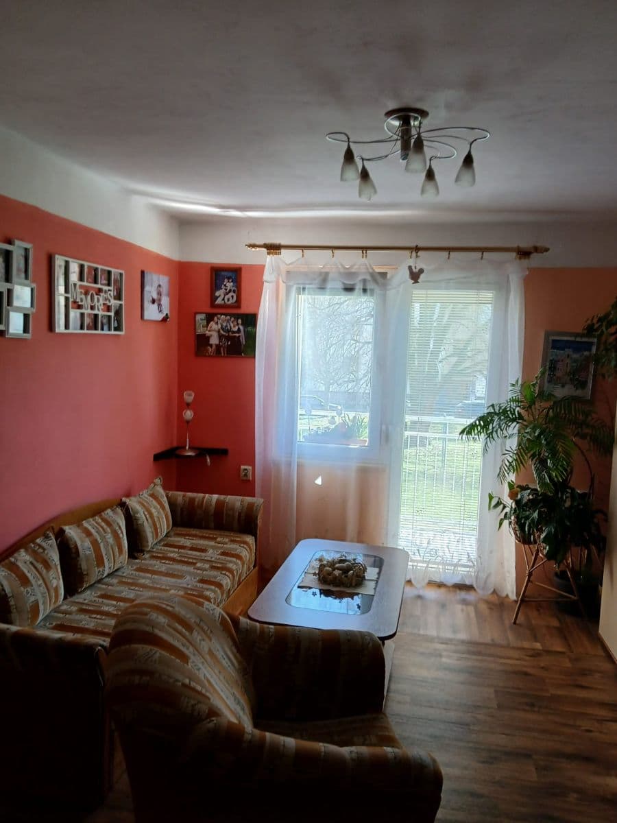 Predaj bytu 2-izbový 51 m², 9. května, Chvaletice, Pardubický kraj Predaj bytu 2-izbový 51 m², 9. května, Chvaletice, Pardubický kraj