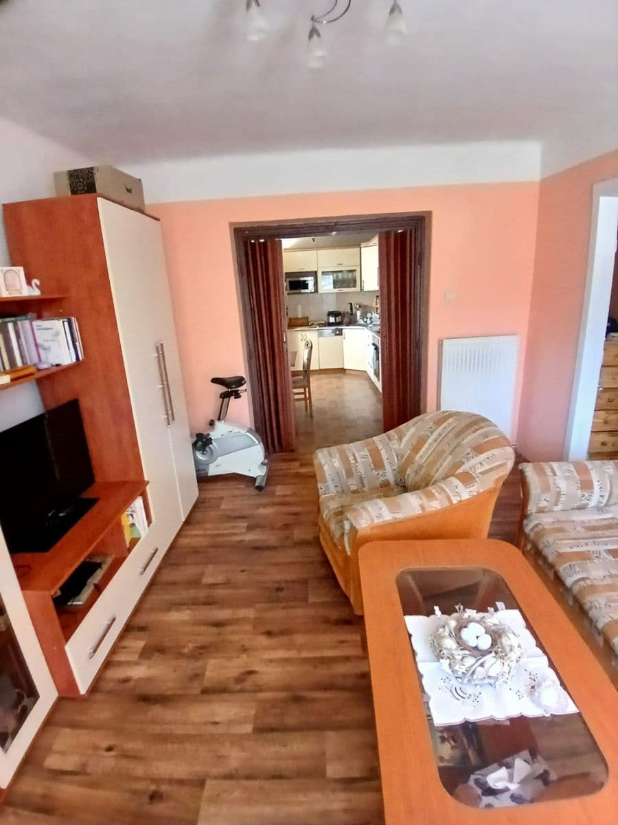 Predaj bytu 2-izbový 51 m², 9. května, Chvaletice, Pardubický kraj Predaj bytu 2-izbový 51 m², 9. května, Chvaletice, Pardubický kraj