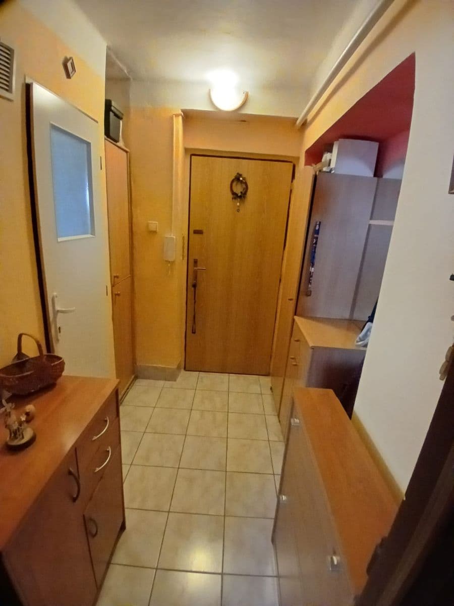 Predaj bytu 2-izbový 51 m², 9. května, Chvaletice, Pardubický kraj Predaj bytu 2-izbový 51 m², 9. května, Chvaletice, Pardubický kraj