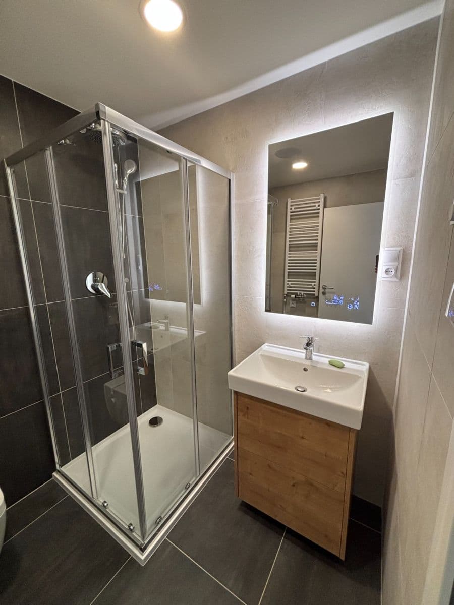 Prenájom bytu 2-izbový 63 m², Pod Harfou, Praha, Praha Prenájom bytu 2-izbový 63 m², Pod Harfou, Praha, Praha