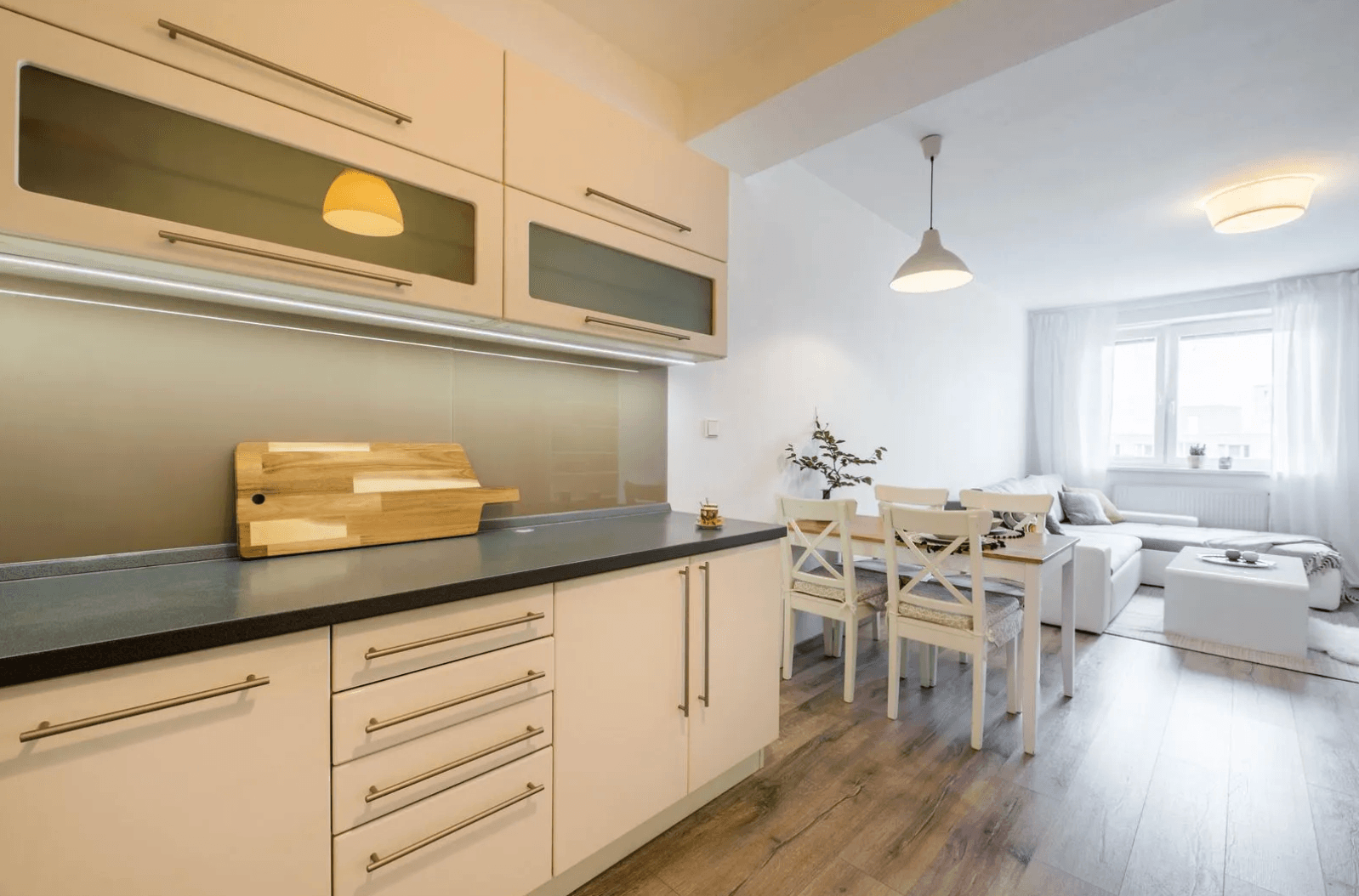 Predaj bytu 2-izbový 70 m², Budatínska, Petržalka, Bratislavský kraj Predaj bytu 2-izbový 70 m², Budatínska, Petržalka, Bratislavský kraj