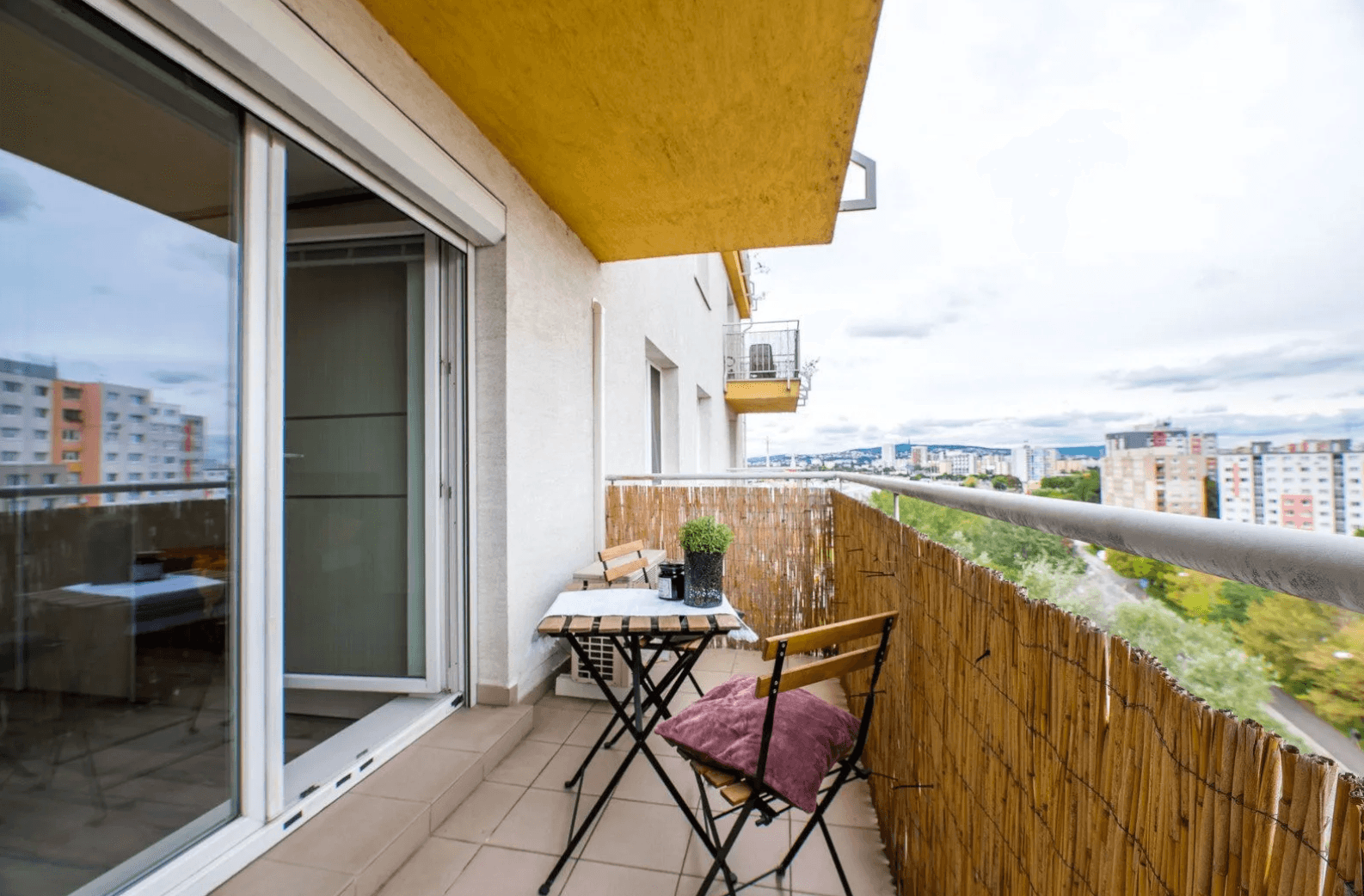 Predaj bytu 2-izbový 70 m², Budatínska, Petržalka, Bratislavský kraj Predaj bytu 2-izbový 70 m², Budatínska, Petržalka, Bratislavský kraj