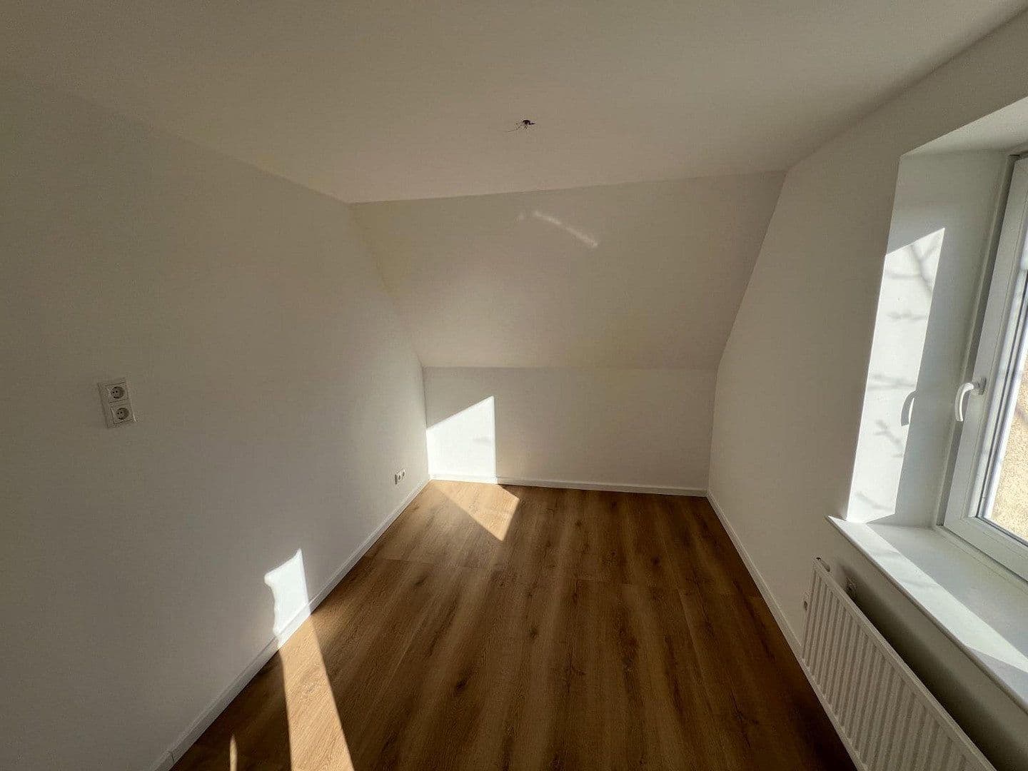 Prenájom bytu 5-izbový 92 m², Rendsburg, Šlezvicko-Holštajnsko Prenájom bytu 5-izbový 92 m², Rendsburg, Šlezvicko-Holštajnsko