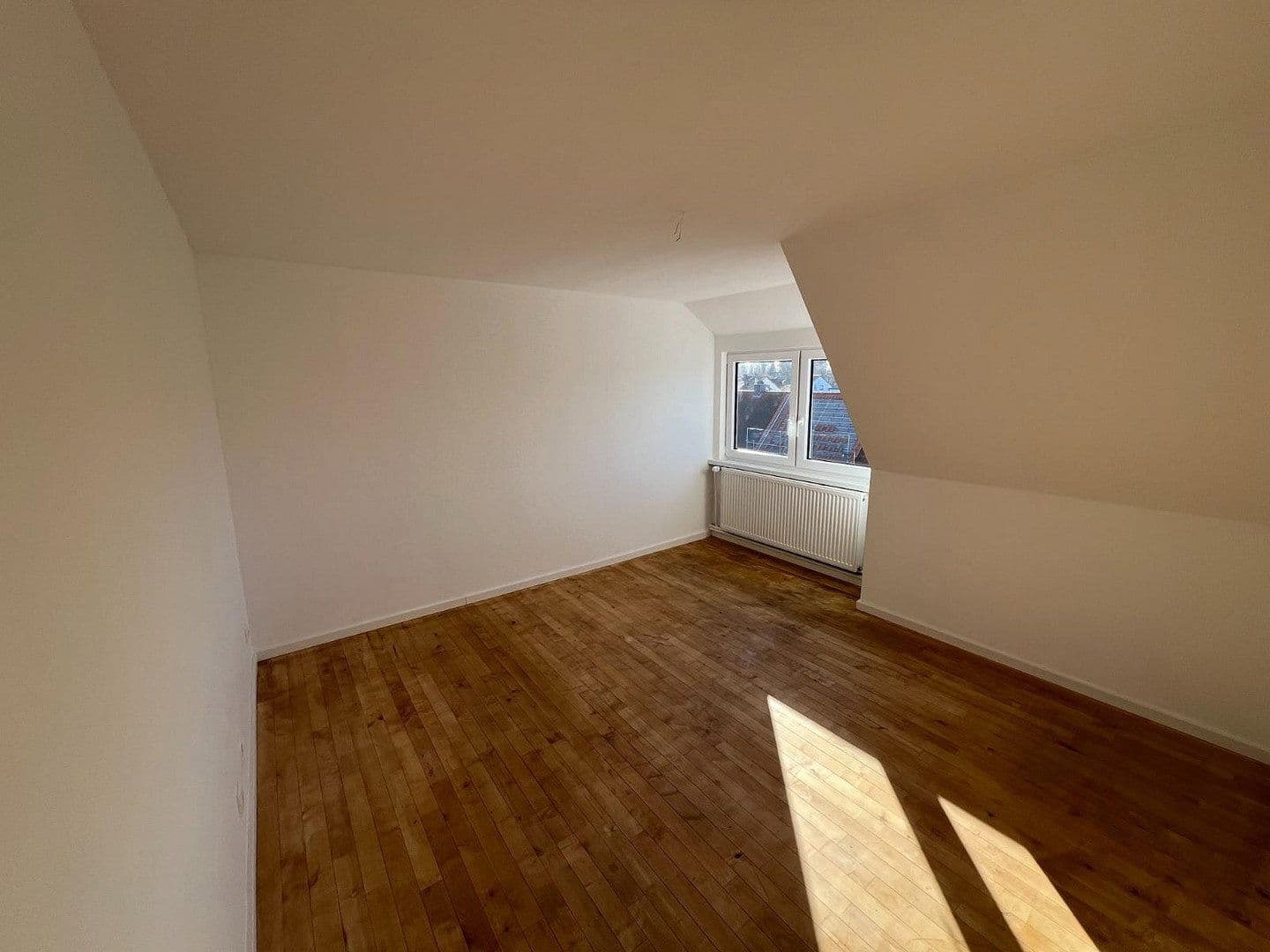 Prenájom bytu 5-izbový 92 m², Rendsburg, Šlezvicko-Holštajnsko Prenájom bytu 5-izbový 92 m², Rendsburg, Šlezvicko-Holštajnsko