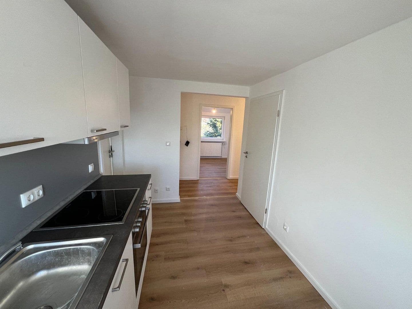 Prenájom bytu 5-izbový 92 m², Rendsburg, Šlezvicko-Holštajnsko Prenájom bytu 5-izbový 92 m², Rendsburg, Šlezvicko-Holštajnsko