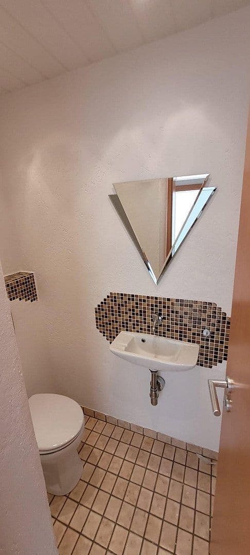 Prenájom bytu 3-izbový 79 m², Am Brücklesbach 39, Leutenbach, Bádensko-Wurttembersko Prenájom bytu 3-izbový 79 m², Am Brücklesbach 39, Leutenbach, Bádensko-Wurttembersko