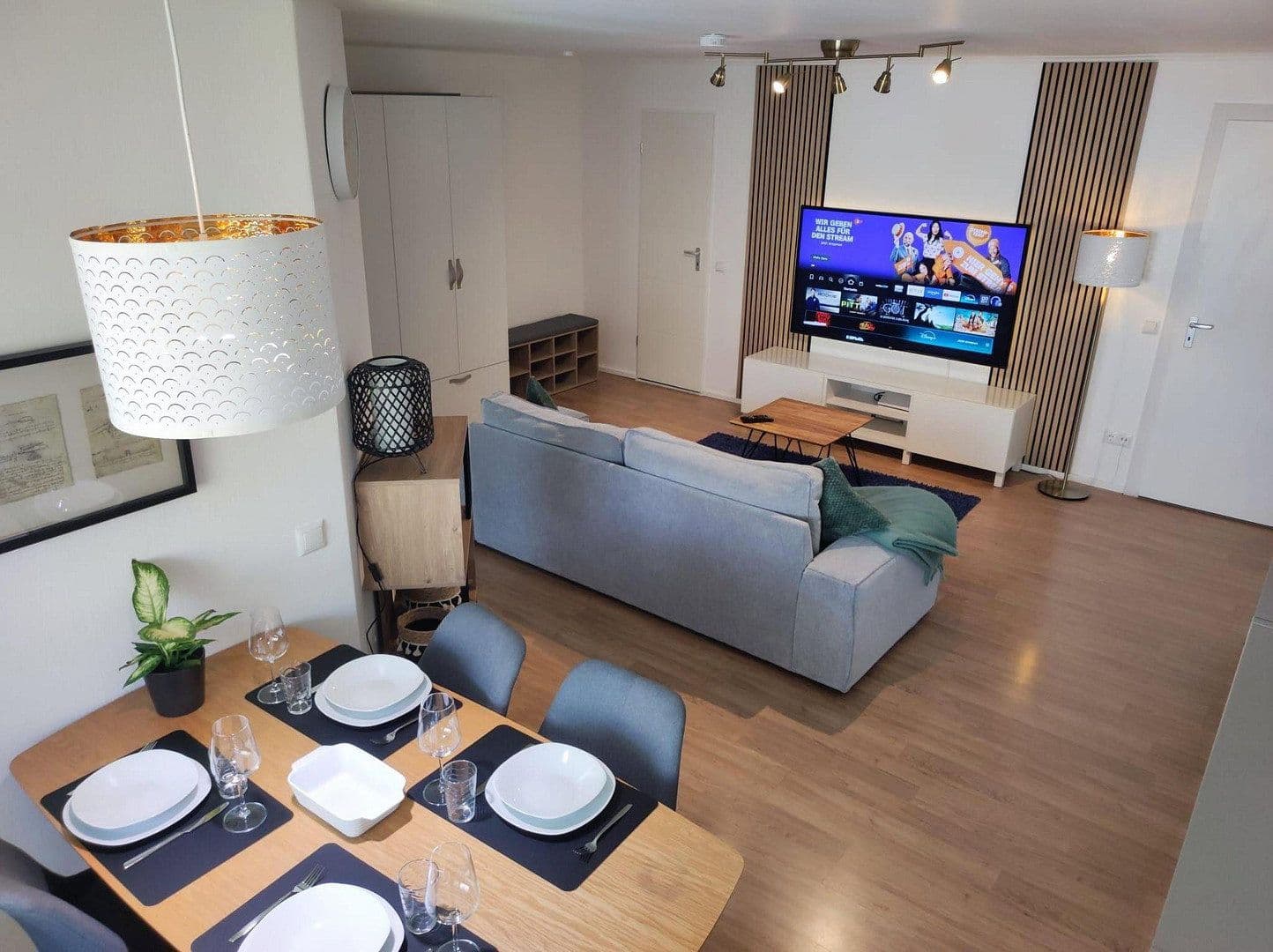 Prenájom bytu 1-izbový 48 m², München, Bavorsko Prenájom bytu 1-izbový 48 m², München, Bavorsko