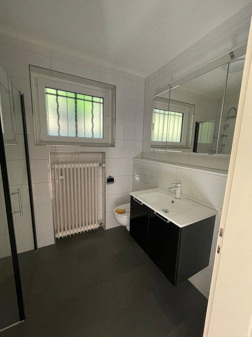 Prenájom bytu 3-izbový 95 m², Rametshalde 15, Münsingen, Bádensko-Wurttembersko Prenájom bytu 3-izbový 95 m², Rametshalde 15, Münsingen, Bádensko-Wurttembersko