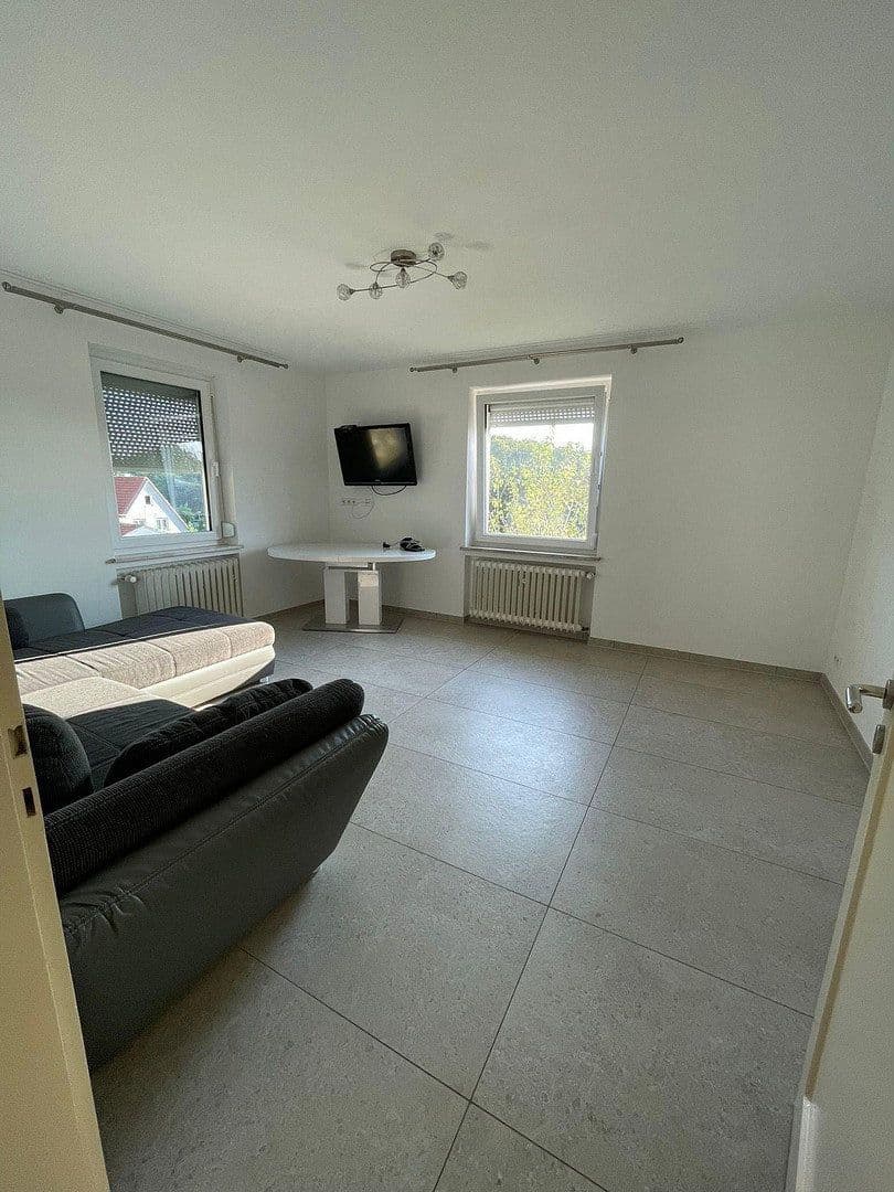 Prenájom bytu 3-izbový 95 m², Rametshalde 15, Münsingen, Bádensko-Wurttembersko Prenájom bytu 3-izbový 95 m², Rametshalde 15, Münsingen, Bádensko-Wurttembersko