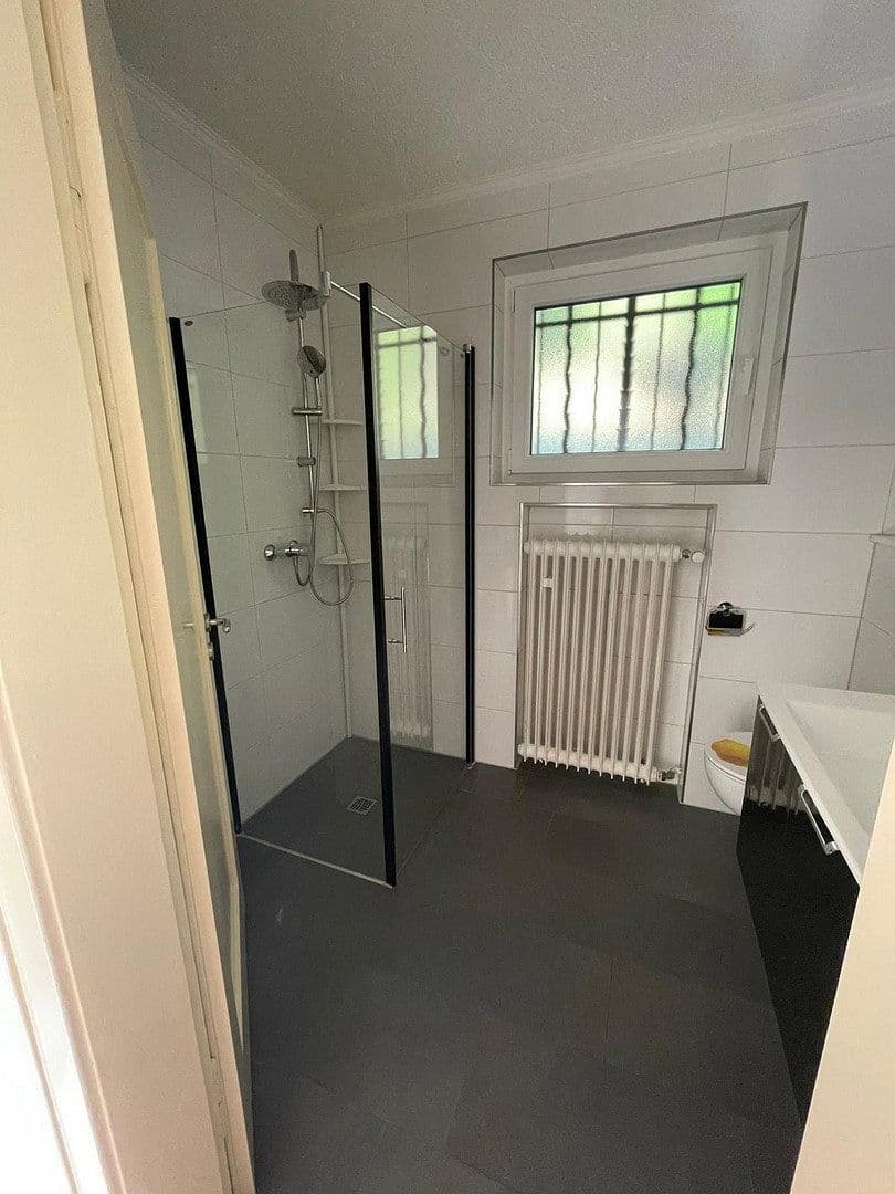 Prenájom bytu 3-izbový 95 m², Rametshalde 15, Münsingen, Bádensko-Wurttembersko Prenájom bytu 3-izbový 95 m², Rametshalde 15, Münsingen, Bádensko-Wurttembersko