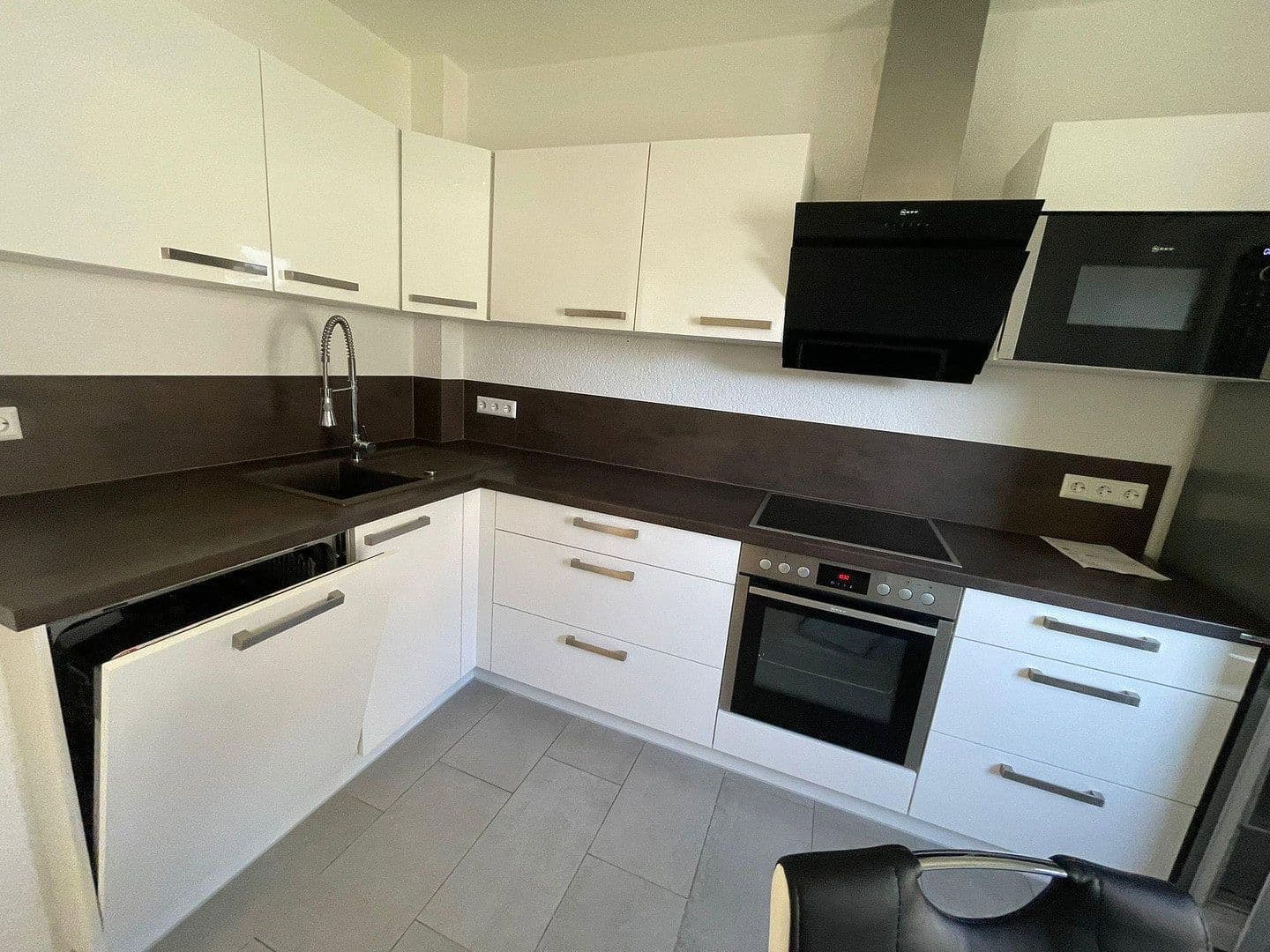 Prenájom bytu 3-izbový 95 m², Rametshalde 15, Münsingen, Bádensko-Wurttembersko Prenájom bytu 3-izbový 95 m², Rametshalde 15, Münsingen, Bádensko-Wurttembersko