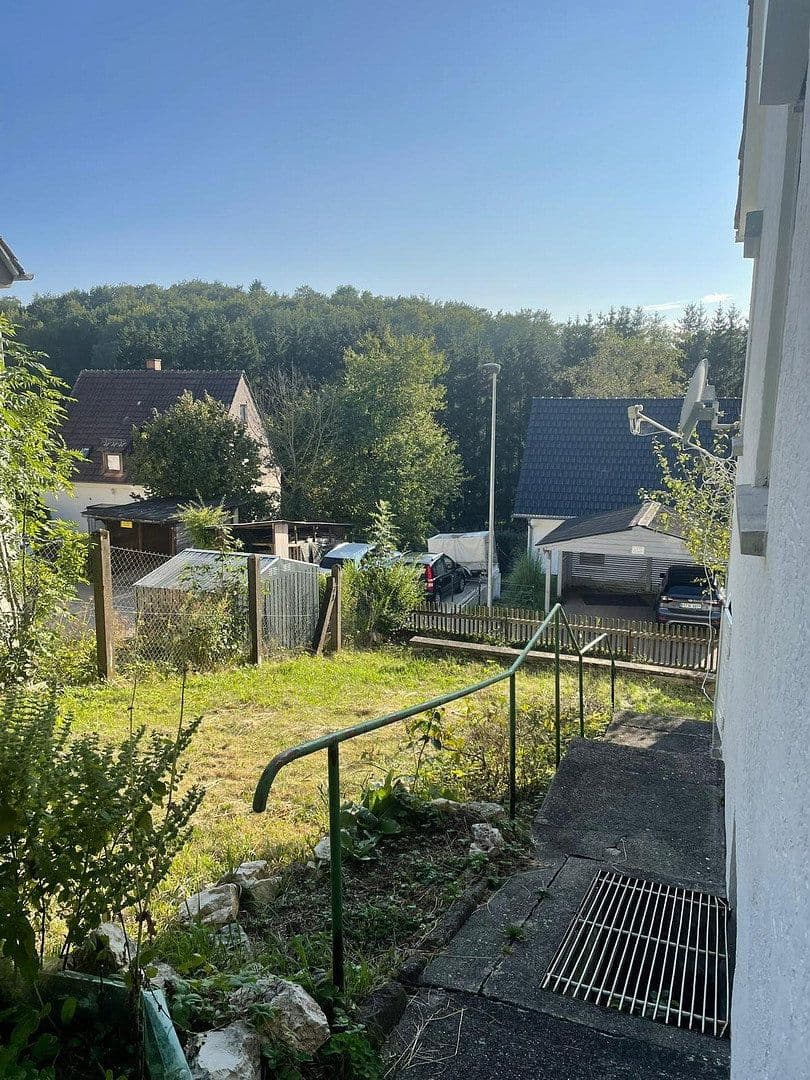 Prenájom bytu 3-izbový 95 m², Rametshalde 15, Münsingen, Bádensko-Wurttembersko Prenájom bytu 3-izbový 95 m², Rametshalde 15, Münsingen, Bádensko-Wurttembersko