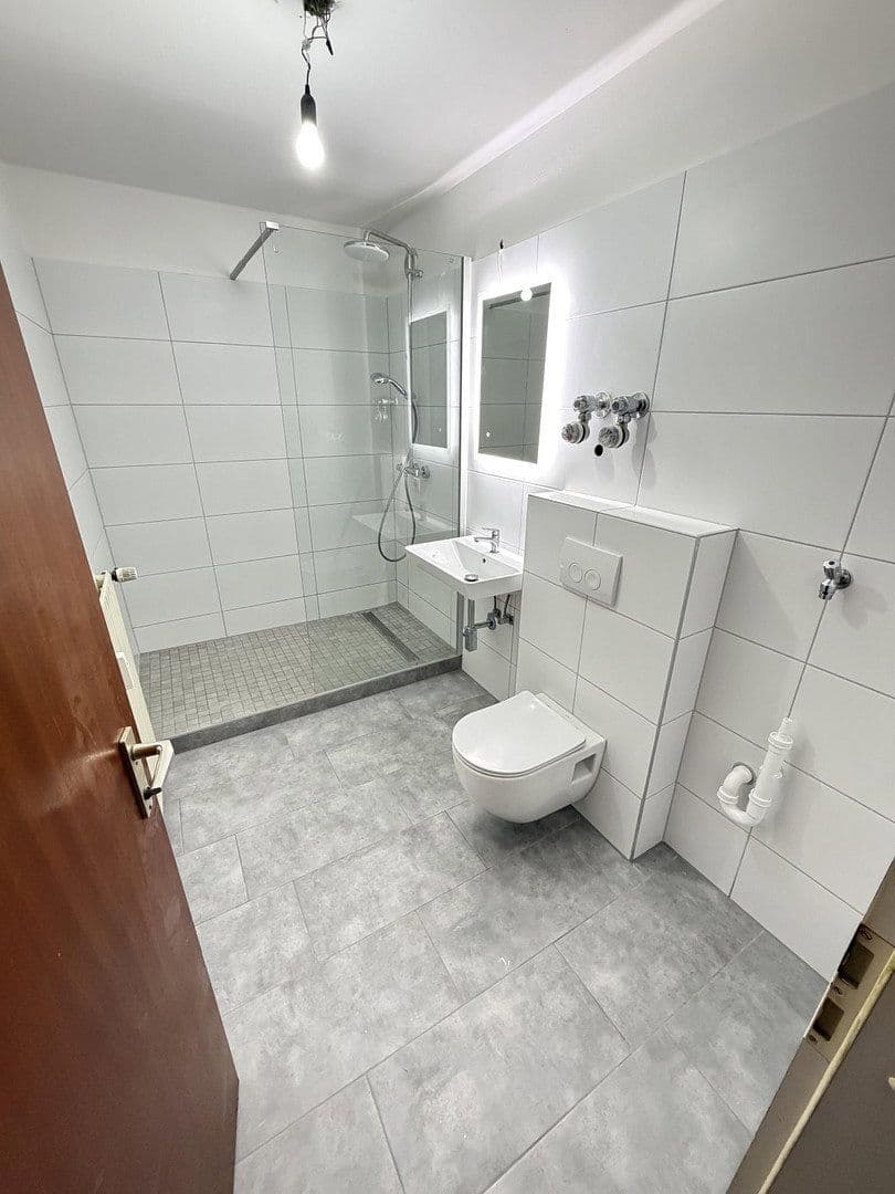 Prenájom bytu 2-izbový 63 m², Ludwigsburg, Bádensko-Wurttembersko Prenájom bytu 2-izbový 63 m², Ludwigsburg, Bádensko-Wurttembersko