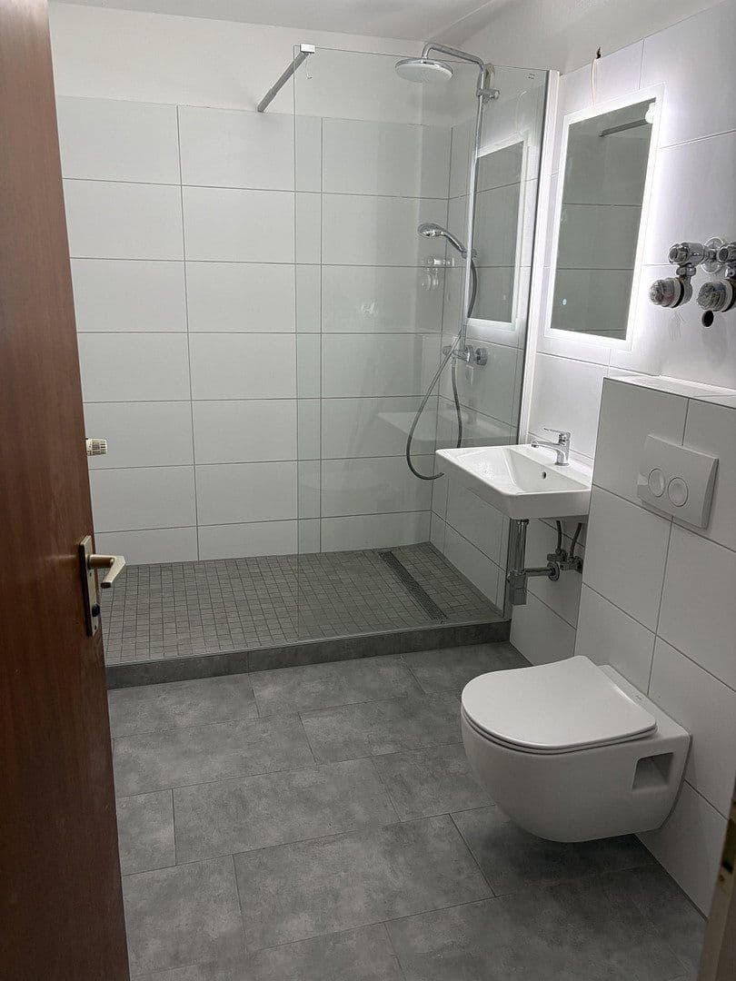 Prenájom bytu 2-izbový 63 m², Ludwigsburg, Bádensko-Wurttembersko Prenájom bytu 2-izbový 63 m², Ludwigsburg, Bádensko-Wurttembersko