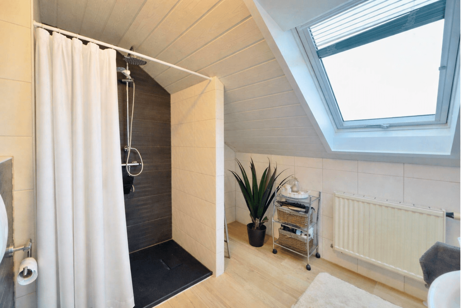 Predaj domu 177 m², pozemek 361 m², Meckenbeuren, Bádensko-Wurttembersko Predaj domu 177 m², pozemek 361 m², Meckenbeuren, Bádensko-Wurttembersko
