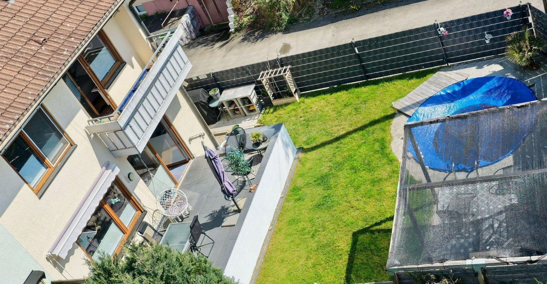 Predaj domu 177 m², pozemek 361 m², Meckenbeuren, Bádensko-Wurttembersko Predaj domu 177 m², pozemek 361 m², Meckenbeuren, Bádensko-Wurttembersko