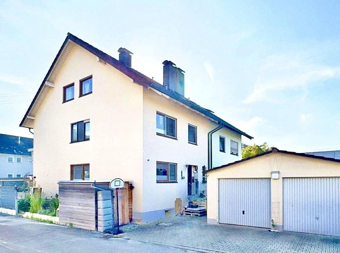 Predaj domu 177 m², pozemek 361 m², Meckenbeuren, Bádensko-Wurttembersko Predaj domu 177 m², pozemek 361 m², Meckenbeuren, Bádensko-Wurttembersko