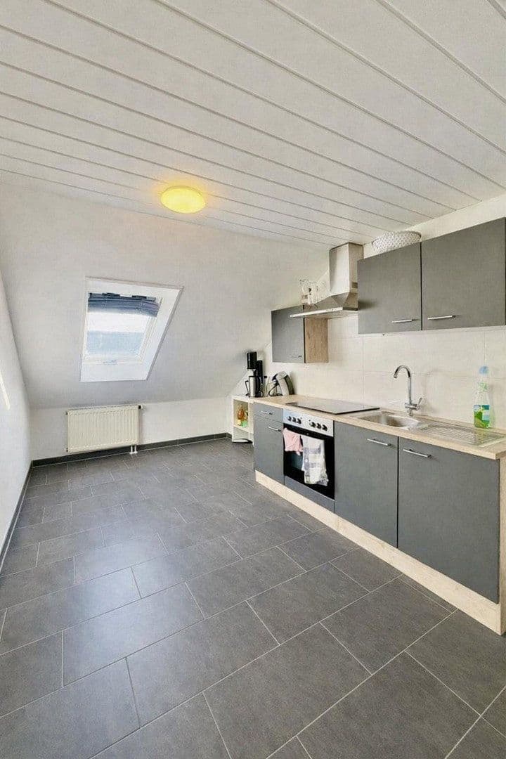 Predaj domu 177 m², pozemek 361 m², Meckenbeuren, Bádensko-Wurttembersko Predaj domu 177 m², pozemek 361 m², Meckenbeuren, Bádensko-Wurttembersko