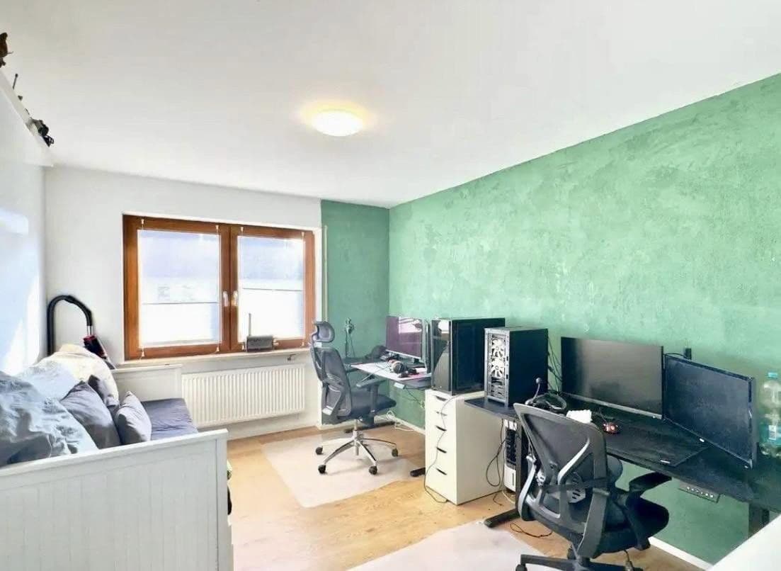 Predaj domu 177 m², pozemek 361 m², Meckenbeuren, Bádensko-Wurttembersko Predaj domu 177 m², pozemek 361 m², Meckenbeuren, Bádensko-Wurttembersko