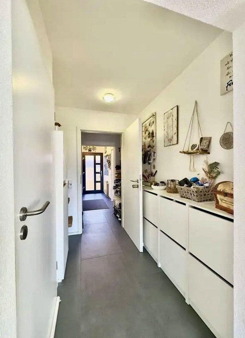 Predaj domu 177 m², pozemek 361 m², Meckenbeuren, Bádensko-Wurttembersko Predaj domu 177 m², pozemek 361 m², Meckenbeuren, Bádensko-Wurttembersko