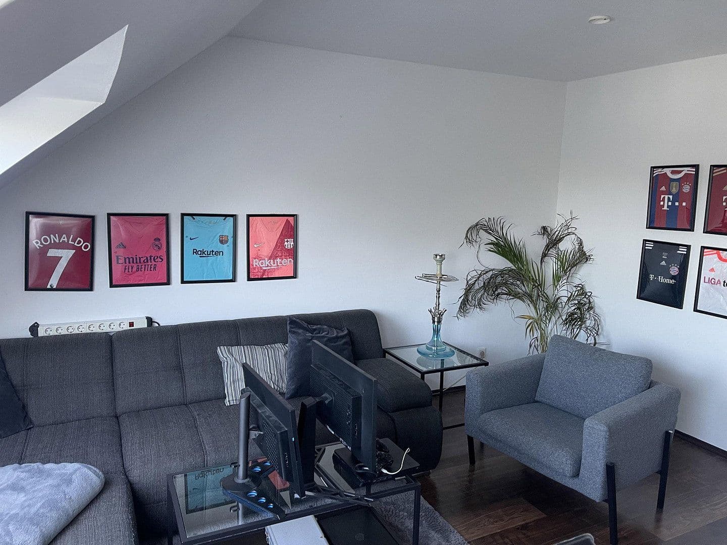 Predaj domu 158 m², pozemek 178 m², Wuppertal, Severné Porýnie - Westfálsko Predaj domu 158 m², pozemek 178 m², Wuppertal, Severné Porýnie - Westfálsko