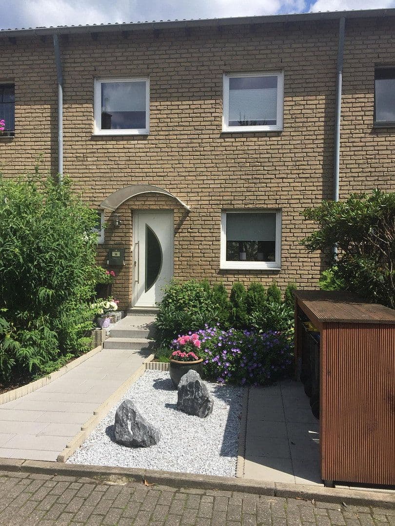 Predaj domu 158 m², pozemek 178 m², Wuppertal, Severné Porýnie - Westfálsko Predaj domu 158 m², pozemek 178 m², Wuppertal, Severné Porýnie - Westfálsko