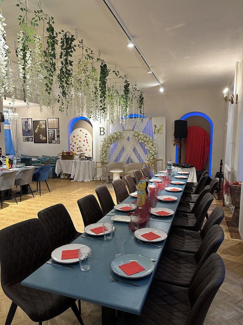 Prenájom nebytového priestoru 100 m², Trautenaustr. 5, Berlin, Berlín Prenájom nebytového priestoru 100 m², Trautenaustr. 5, Berlin, Berlín