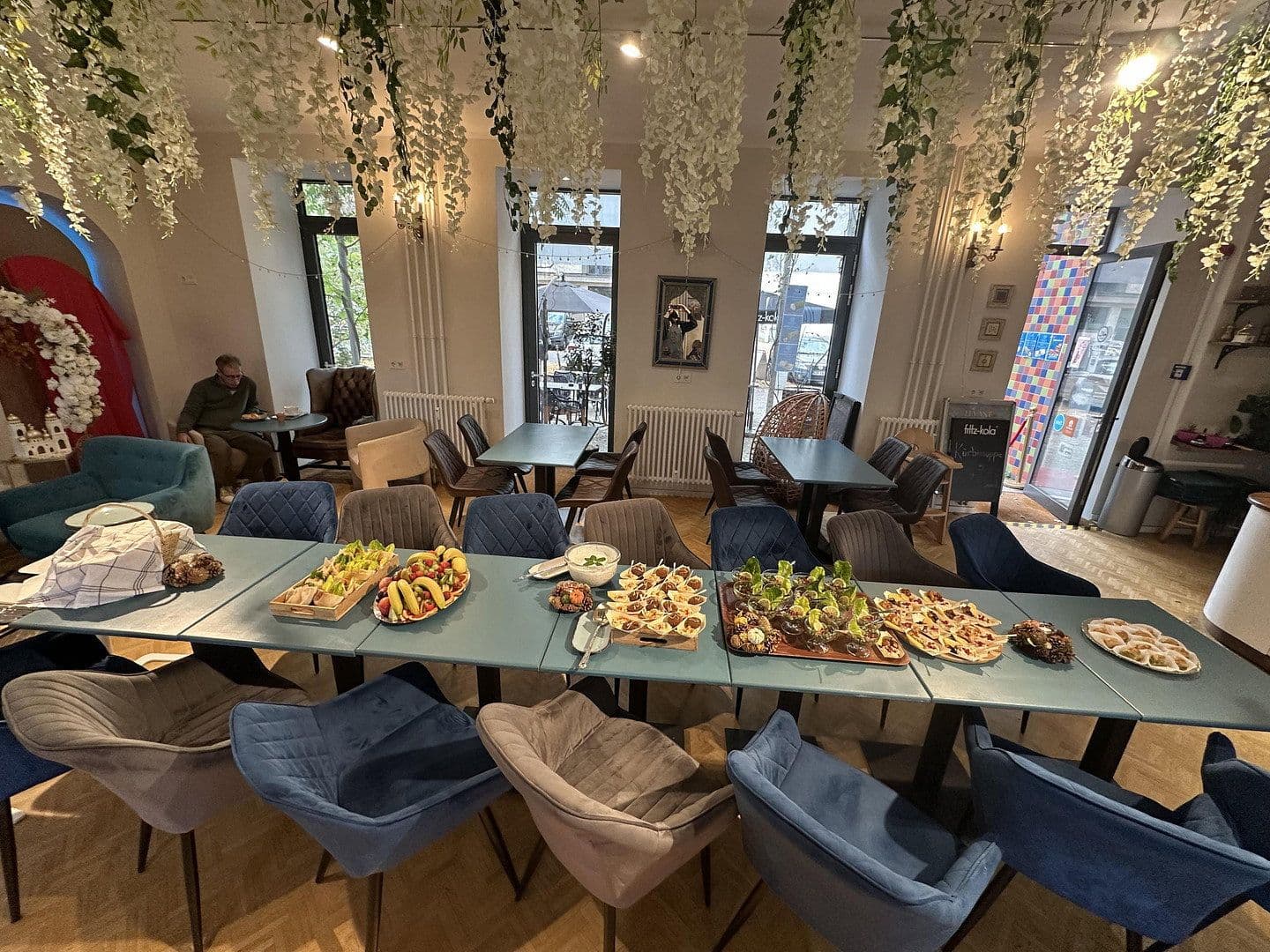 Prenájom nebytového priestoru 100 m², Trautenaustr. 5, Berlin, Berlín Prenájom nebytového priestoru 100 m², Trautenaustr. 5, Berlin, Berlín