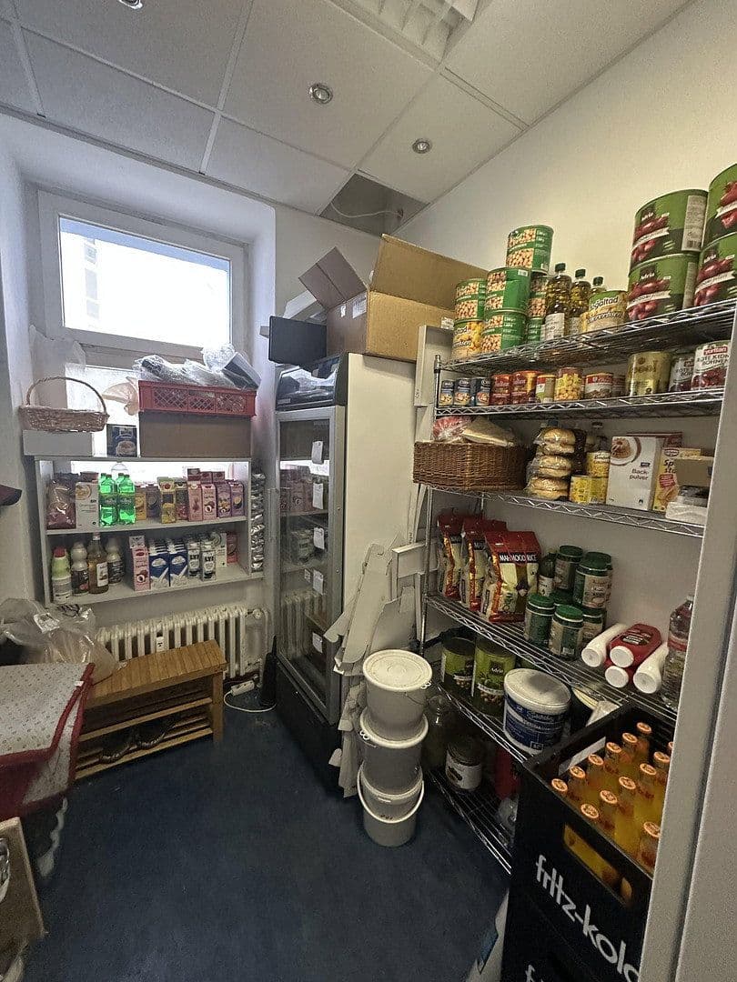 Prenájom nebytového priestoru 100 m², Trautenaustr. 5, Berlin, Berlín Prenájom nebytového priestoru 100 m², Trautenaustr. 5, Berlin, Berlín