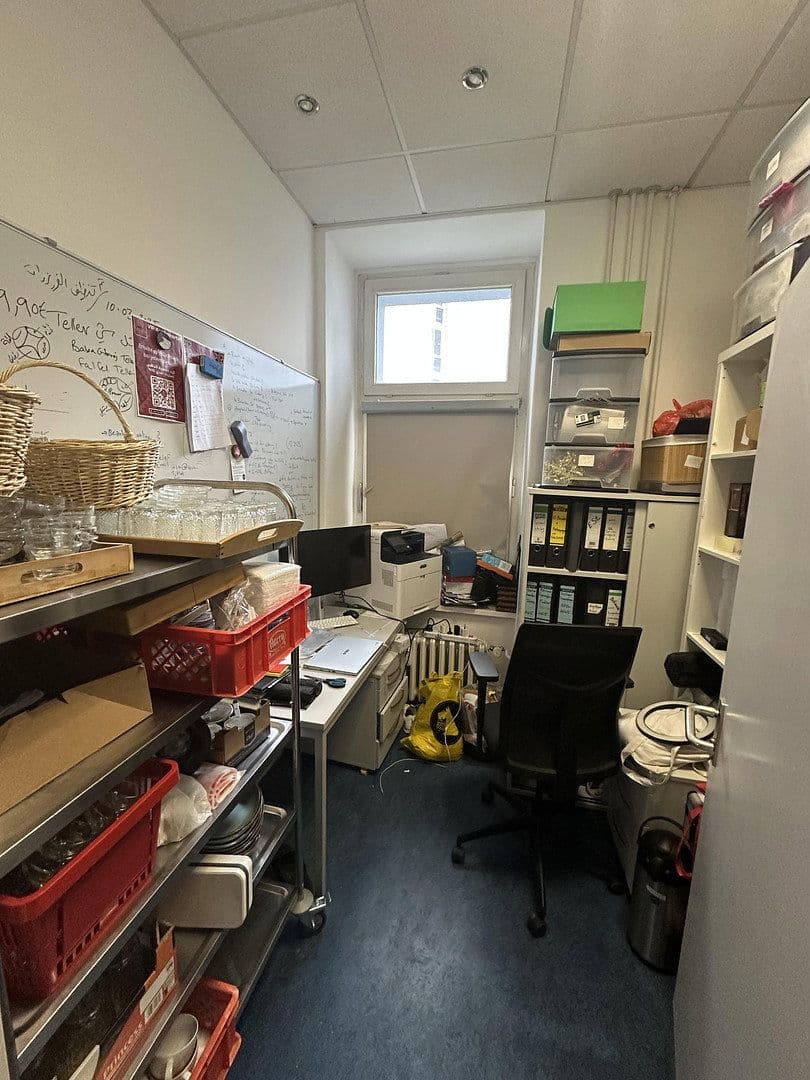 Prenájom nebytového priestoru 100 m², Trautenaustr. 5, Berlin, Berlín Prenájom nebytového priestoru 100 m², Trautenaustr. 5, Berlin, Berlín