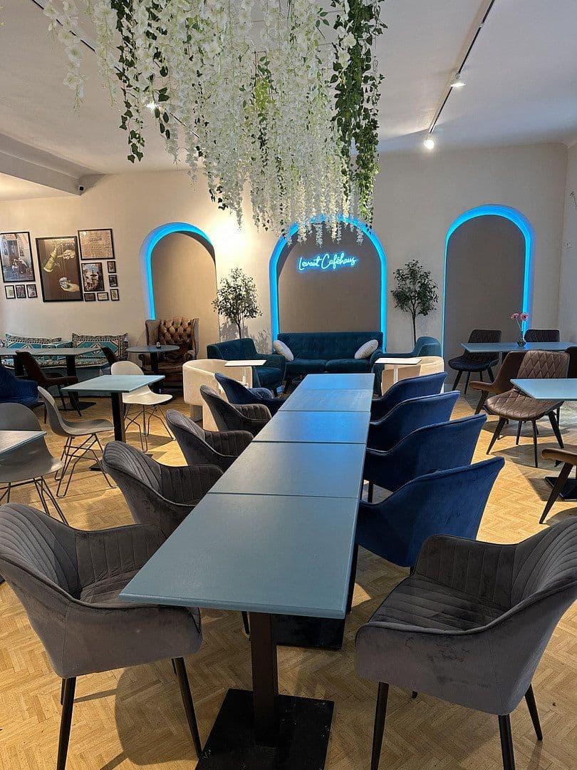 Prenájom nebytového priestoru 100 m², Trautenaustr. 5, Berlin, Berlín Prenájom nebytového priestoru 100 m², Trautenaustr. 5, Berlin, Berlín