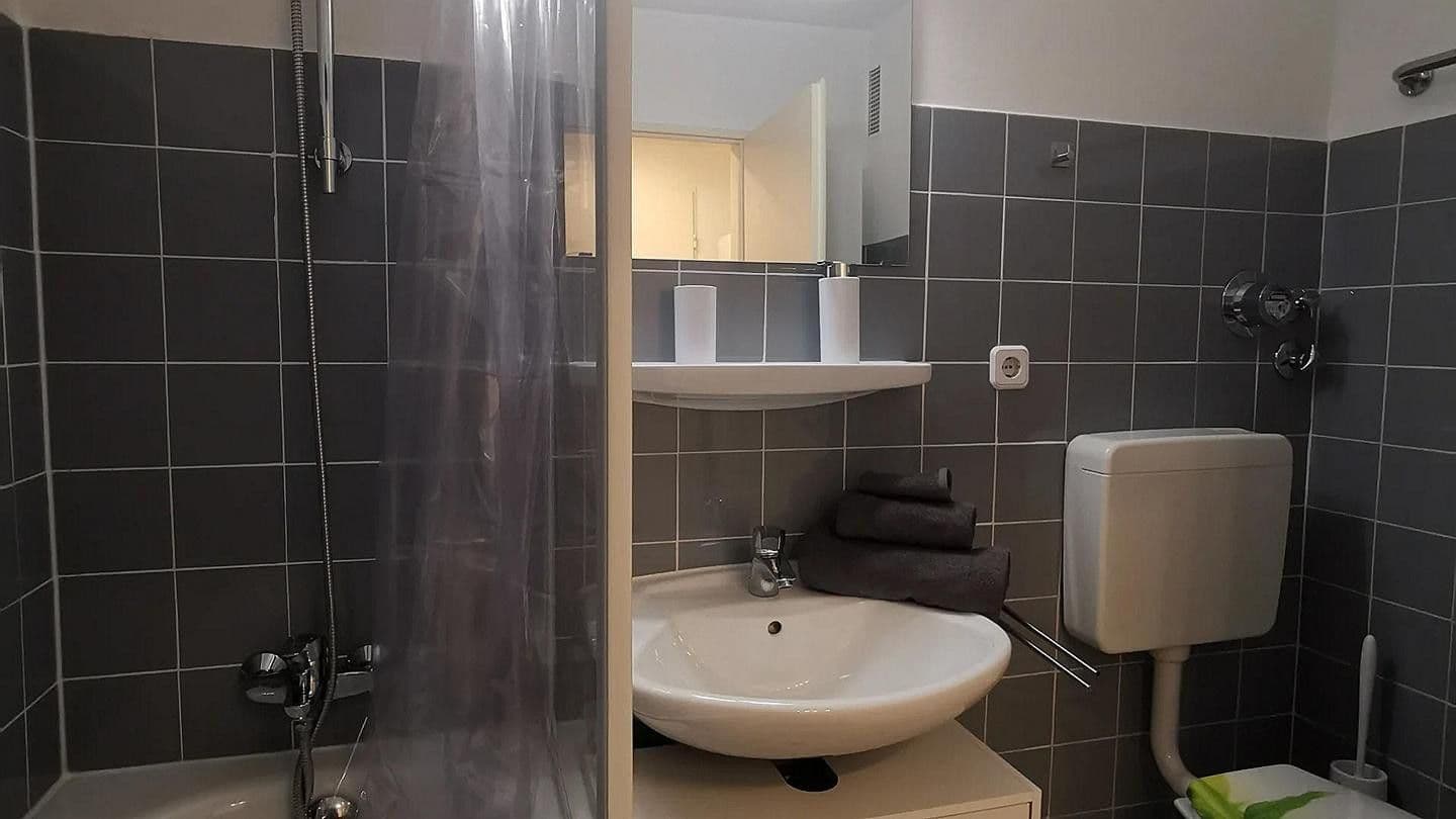 Prenájom bytu 1-izbový 29 m², München, Bavorsko Prenájom bytu 1-izbový 29 m², München, Bavorsko