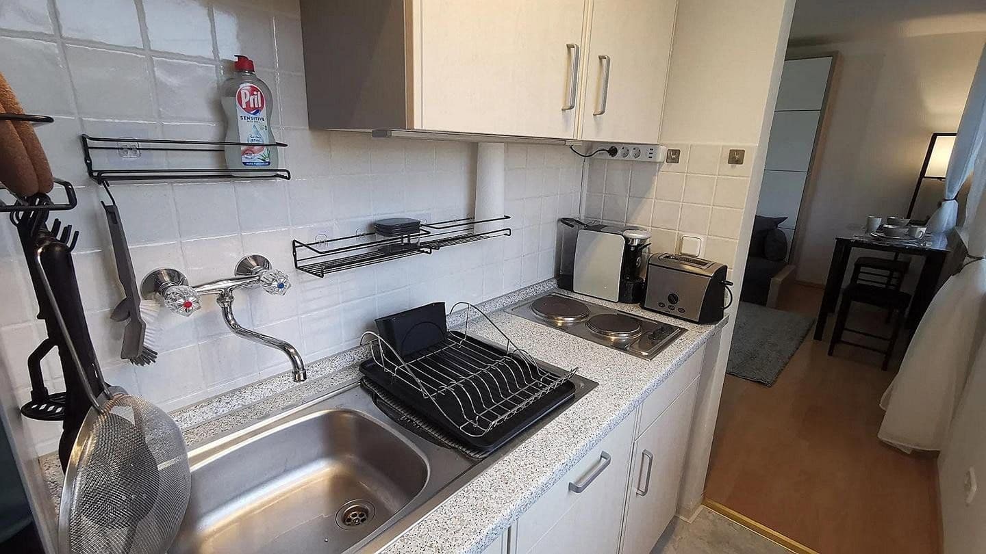 Prenájom bytu 1-izbový 29 m², München, Bavorsko Prenájom bytu 1-izbový 29 m², München, Bavorsko