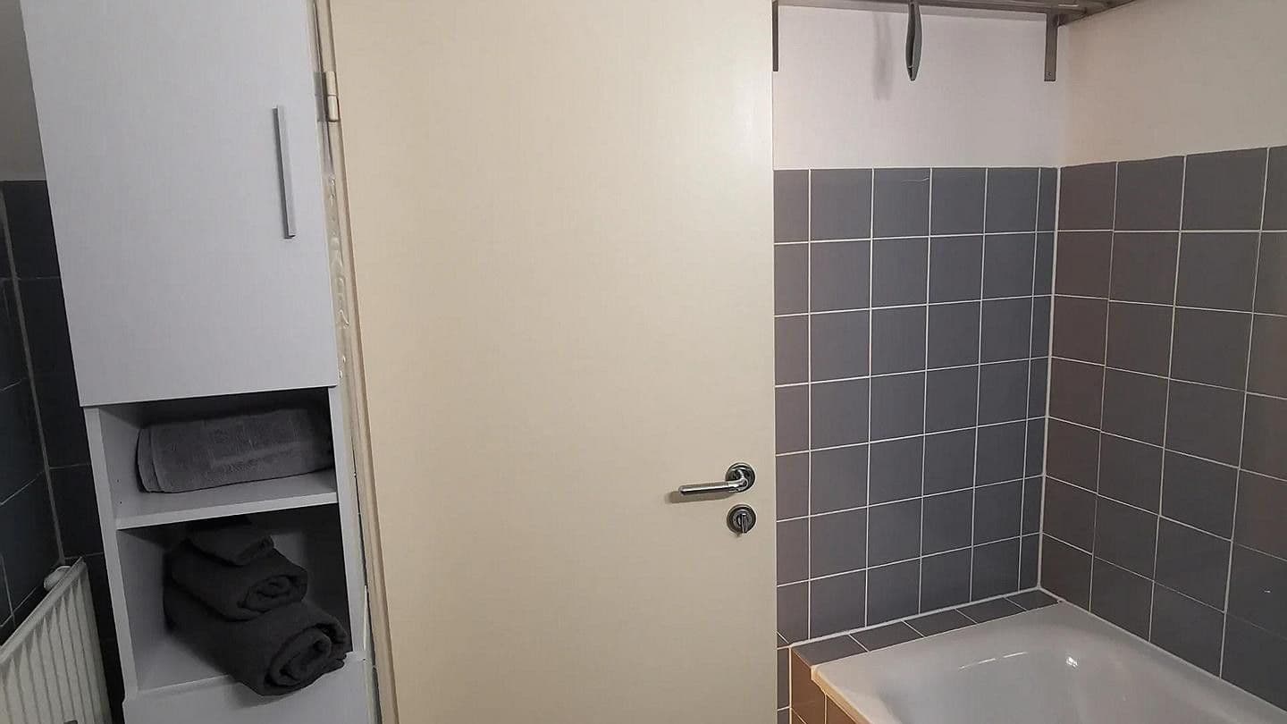 Prenájom bytu 1-izbový 29 m², München, Bavorsko Prenájom bytu 1-izbový 29 m², München, Bavorsko