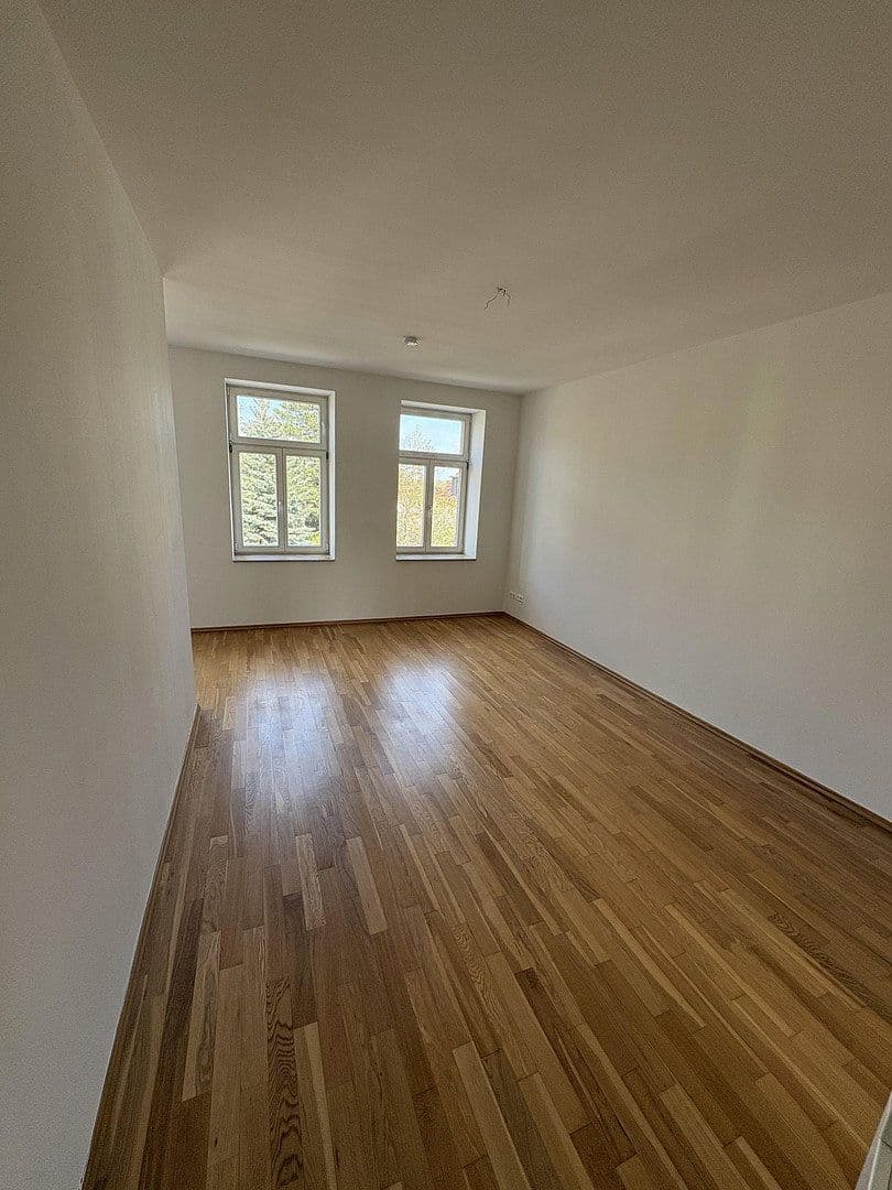 Prenájom bytu 2-izbový 58 m², Engelsdorfer Straße, Leipzig, Sasko Prenájom bytu 2-izbový 58 m², Engelsdorfer Straße, Leipzig, Sasko