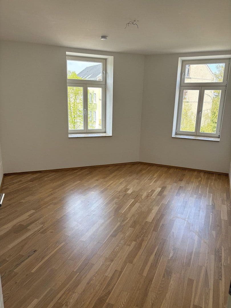 Prenájom bytu 2-izbový 58 m², Engelsdorfer Straße, Leipzig, Sasko Prenájom bytu 2-izbový 58 m², Engelsdorfer Straße, Leipzig, Sasko