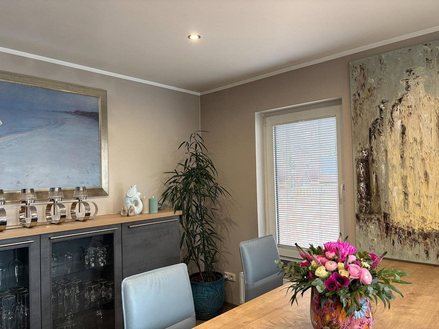 Predaj domu 220 m², pozemek 440 m², Krummhörn, Dolné Sasko Predaj domu 220 m², pozemek 440 m², Krummhörn, Dolné Sasko