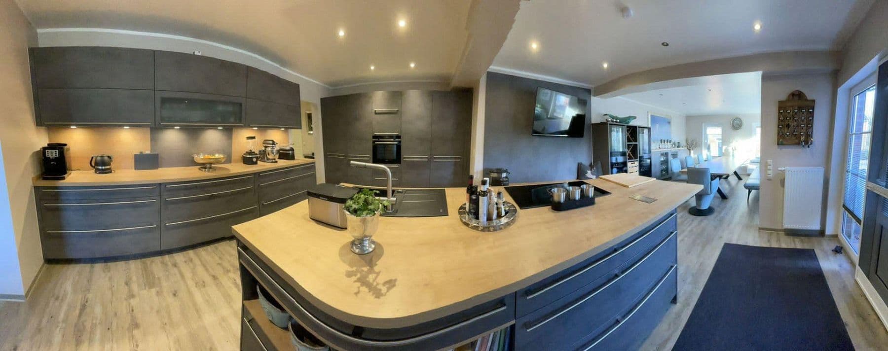 Predaj domu 220 m², pozemek 440 m², Krummhörn, Dolné Sasko Predaj domu 220 m², pozemek 440 m², Krummhörn, Dolné Sasko