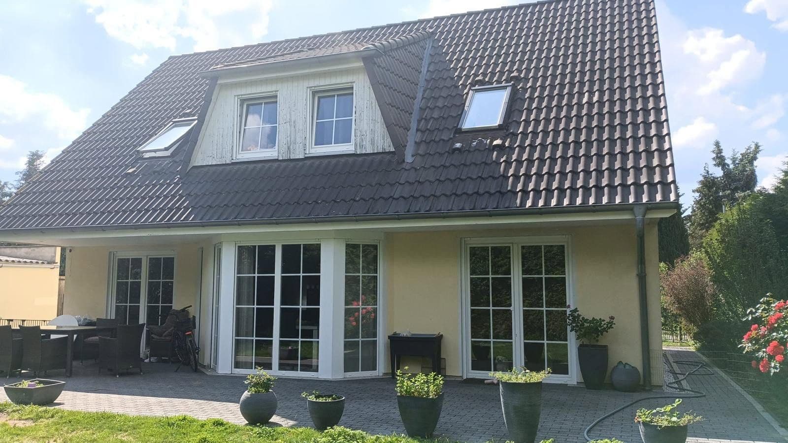 Predaj domu 150 m², pozemek 570 m², Zwinglistr. 11, Falkensee, Brandenbursko Predaj domu 150 m², pozemek 570 m², Zwinglistr. 11, Falkensee, Brandenbursko