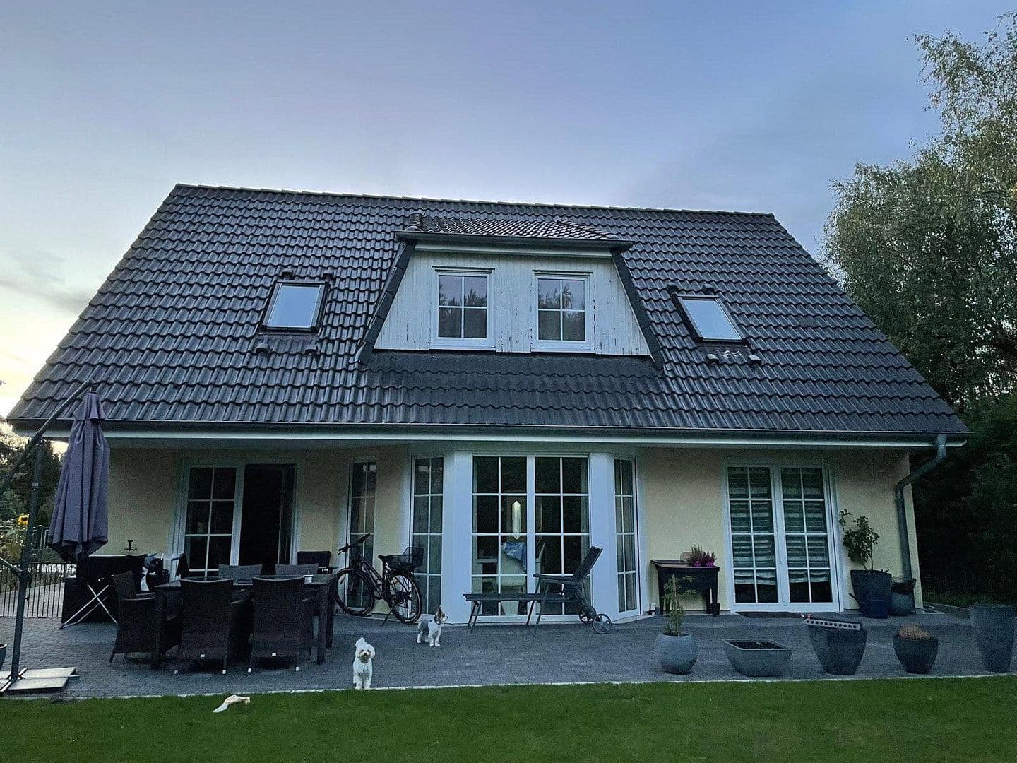 Predaj domu 150 m², pozemek 570 m², Zwinglistr. 11, Falkensee, Brandenbursko Predaj domu 150 m², pozemek 570 m², Zwinglistr. 11, Falkensee, Brandenbursko