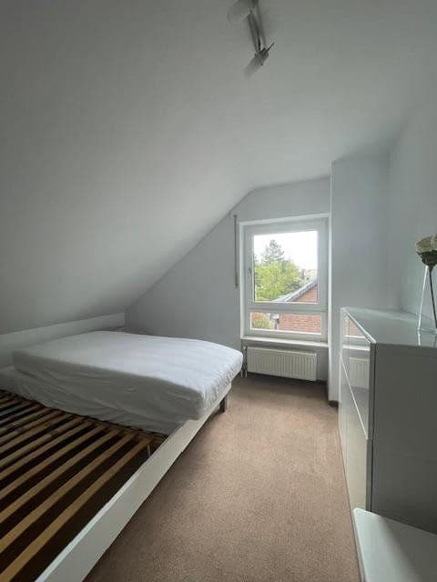 Prenájom domu 150 m², pozemek 344 m², Elsternweg, Ratingen, Severné Porýnie - Westfálsko Prenájom domu 150 m², pozemek 344 m², Elsternweg, Ratingen, Severné Porýnie - Westfálsko