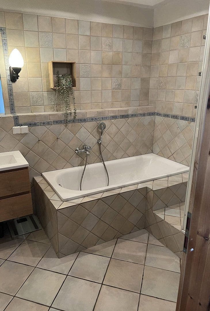 Predaj domu 165 m², pozemek 162 m², Falkensee, Brandenbursko Predaj domu 165 m², pozemek 162 m², Falkensee, Brandenbursko