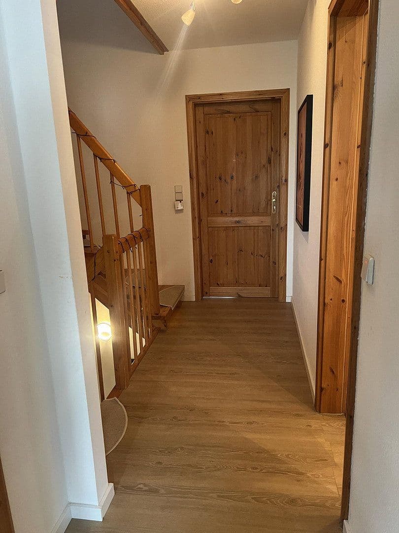 Predaj domu 165 m², pozemek 162 m², Falkensee, Brandenbursko Predaj domu 165 m², pozemek 162 m², Falkensee, Brandenbursko