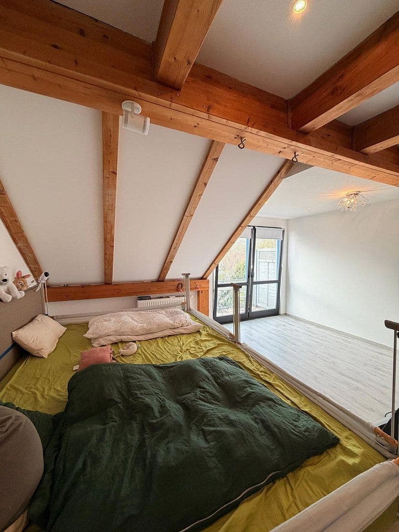 Predaj domu 165 m², pozemek 162 m², Falkensee, Brandenbursko Predaj domu 165 m², pozemek 162 m², Falkensee, Brandenbursko