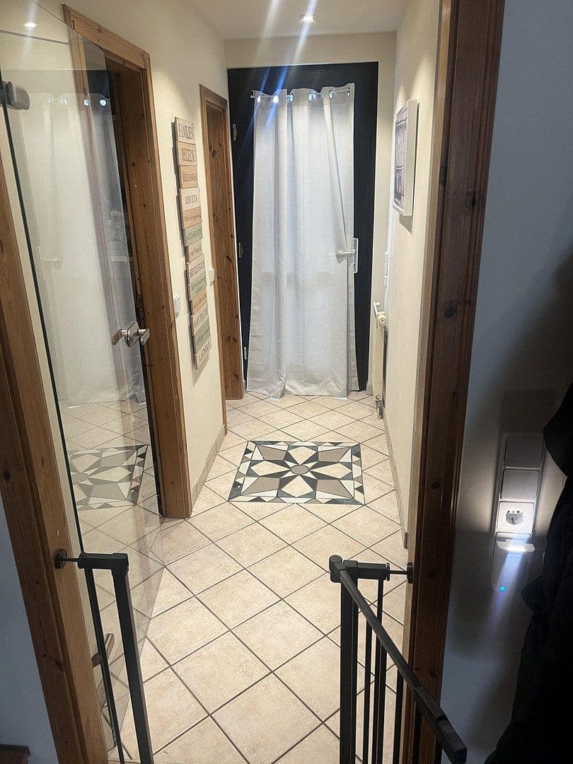 Predaj domu 165 m², pozemek 162 m², Falkensee, Brandenbursko Predaj domu 165 m², pozemek 162 m², Falkensee, Brandenbursko