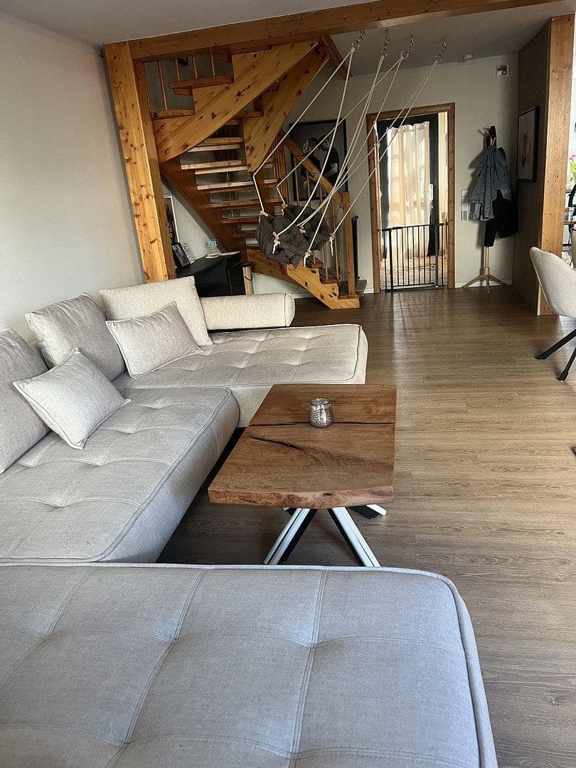 Predaj domu 165 m², pozemek 162 m², Falkensee, Brandenbursko Predaj domu 165 m², pozemek 162 m², Falkensee, Brandenbursko