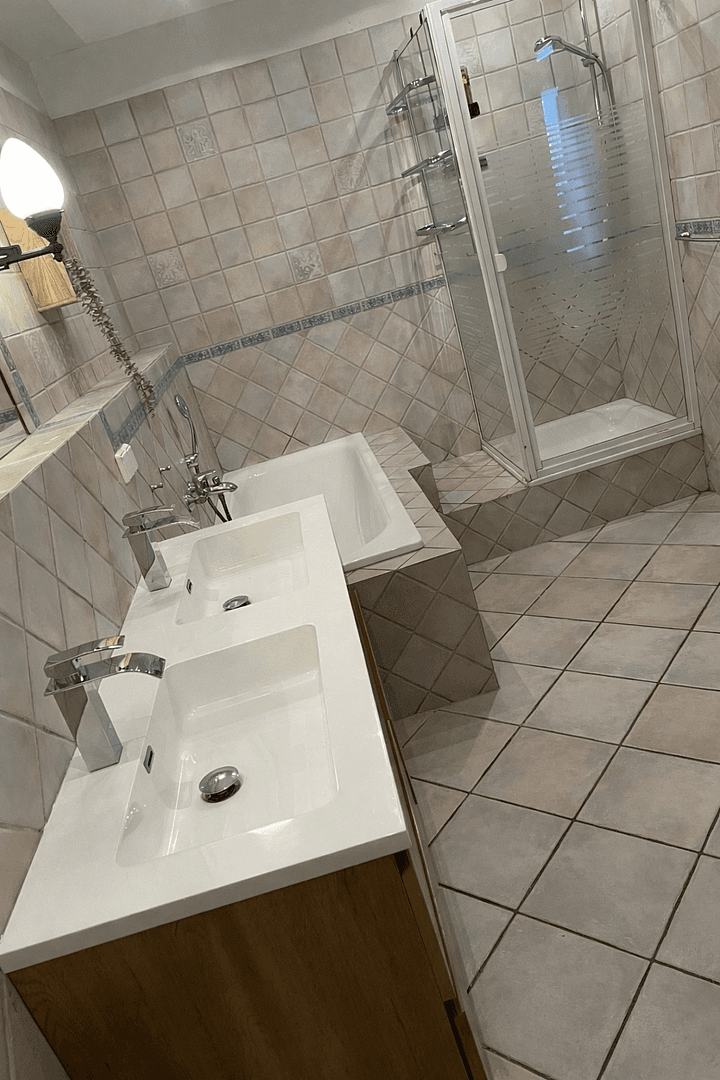 Predaj domu 165 m², pozemek 162 m², Falkensee, Brandenbursko Predaj domu 165 m², pozemek 162 m², Falkensee, Brandenbursko