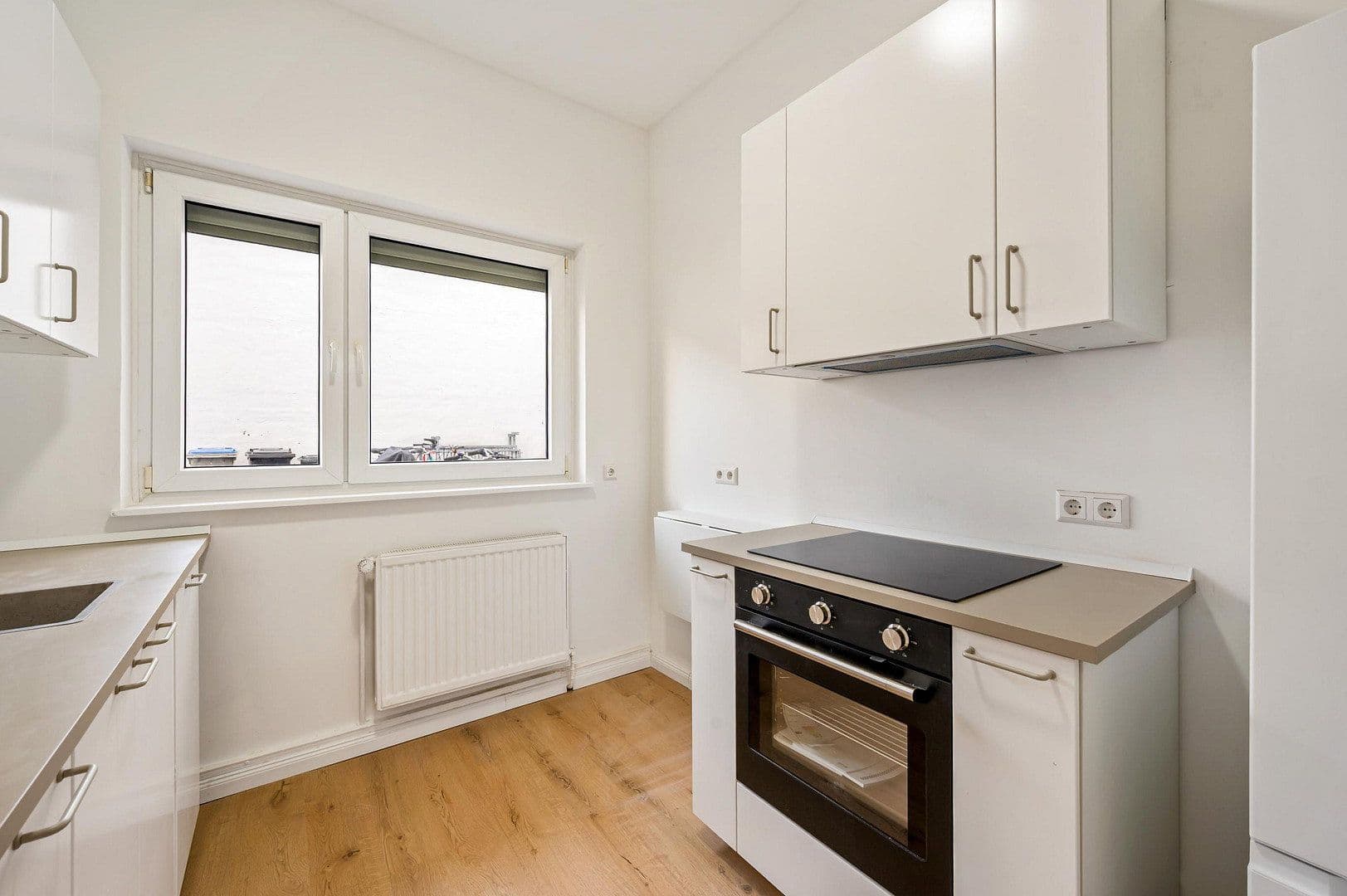 Prenájom bytu 65 m², Burgstraße 4, Mannheim, Bádensko-Wurttembersko Prenájom bytu 65 m², Burgstraße 4, Mannheim, Bádensko-Wurttembersko